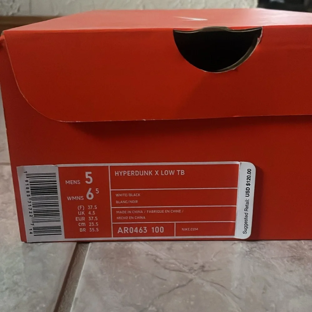 NIB NIKE HYPERDUNK LOW TB - Picture 8 of 8